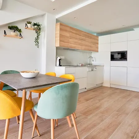 Eden Beach Apartment *